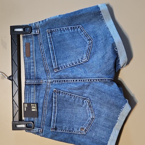 NWT Kut From The Kloth Buttonfly Shorts - Picture 3 of 9